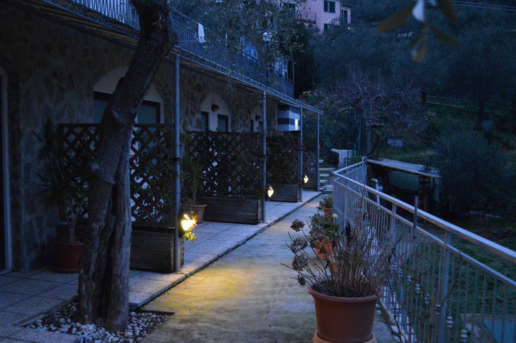 Affittacamere Arabafenice Vezzano Ligure Exterior foto